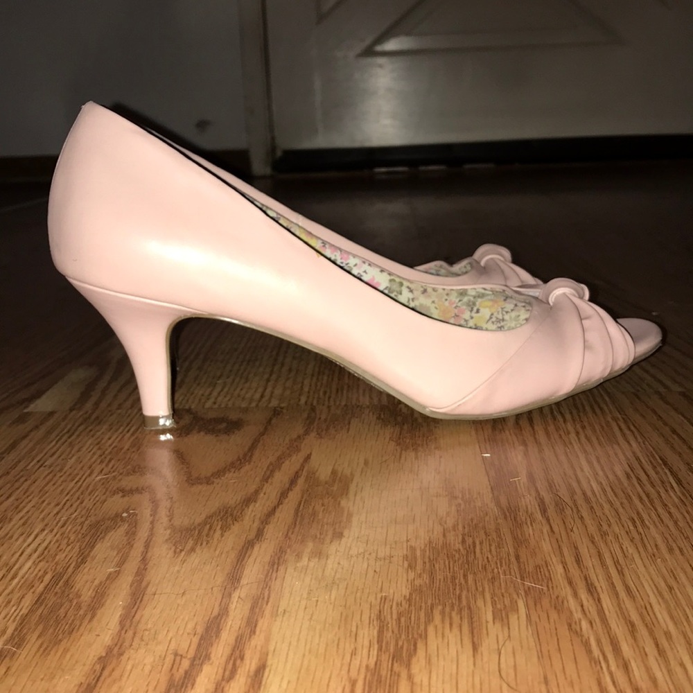 Light lilac open toe heel